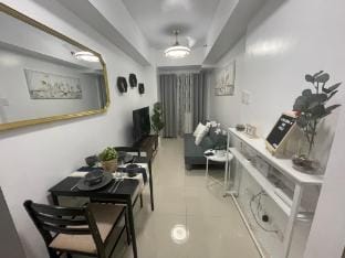 Cozy Staycation at S Residences Tower 2/ MOA Area Apartment in Calabarzon