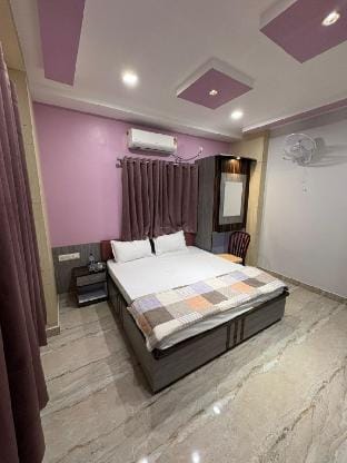 The Blue Shine Guest House Vacation rental in Varanasi