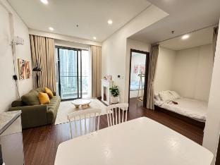 LazyLis-H1 Masterise OCP1/washing machine/2beds Vacation rental in Laos