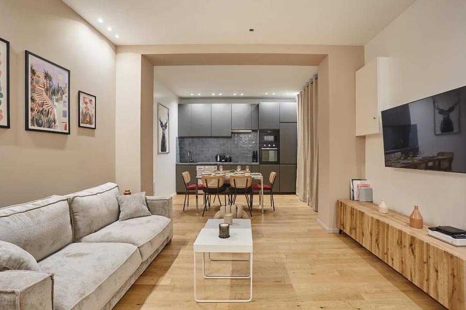 New Apartment  Center of Paris Apartment in Paris