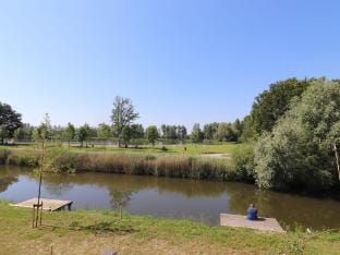 Holiday Home in Simonshaven by Lake Beach Vacation rental in South Holland (province)