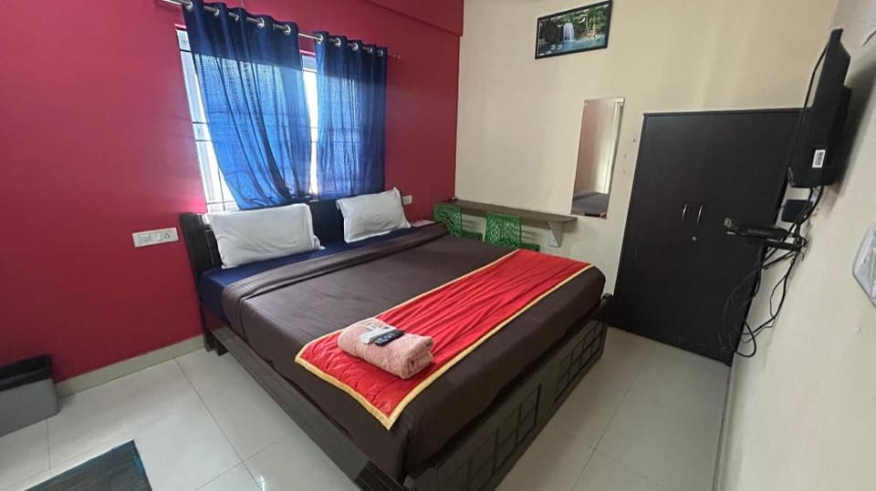 SLV Suites Hotel in Bengaluru