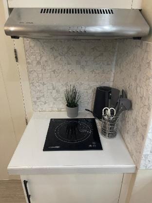 Cozy 2br Condo w/pool, 100mb fast wifi @Boni MRT Apartment in Mandaluyong