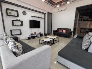 Home Suite[20pax][6room][KidsPool] [Karaoke][BBQ] Vacation rental in Port Dickson