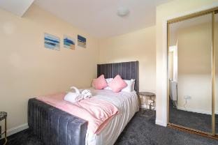 Glasgow Apartment near Hydro & SECC, Finnieston Vacation rental in Glasgow