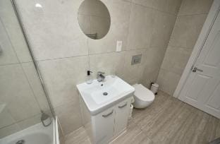 Apartment in Buckinghamshire with Secured Parking Vacation rental in Aylesbury