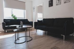 Stylish 3BR Stay by Hampden No 161 | Free Parking Vacation rental in Glasgow