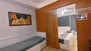 Fireworks MOA View w/ balcony  Vacation rental in Pasay