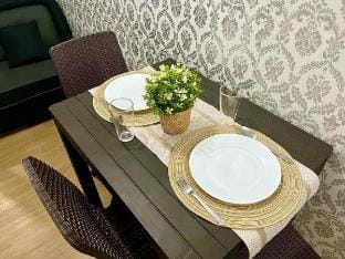 Regular Studio w/ Balcony @ Pine Suites Tagaytay  Vacation rental in Tagaytay