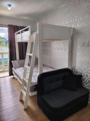 Regular Studio w/ Balcony @ Pine Suites Tagaytay  Vacation rental in Tagaytay