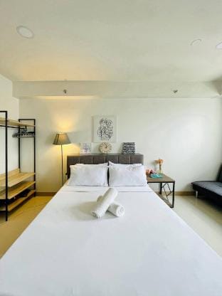 Spacious  Relaxing Haven Apartment in Iloilo City