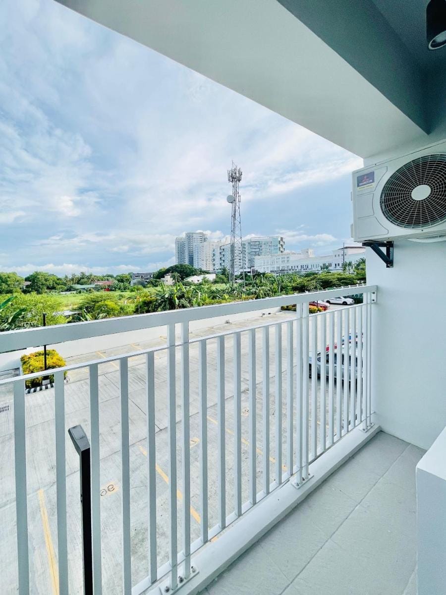 The Peaceful City Retreat Apartment in Iloilo City
