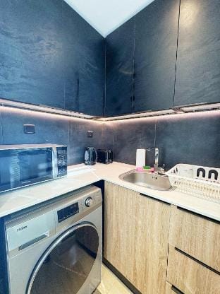 The Sapphire Studio in JVC, Close to Circle Mall Apartment in Dubai