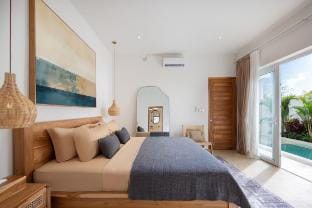 Gorgeous brand new 2 beds villa with rooftop Vacation rental in Bali