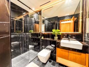 Solysian Stay-2 Bed with Private Pool in JVC! Vacation rental in Dubai