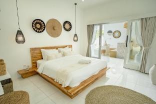 NEW stylish 3BR Canggu with large pool & projector Villa in North Kuta