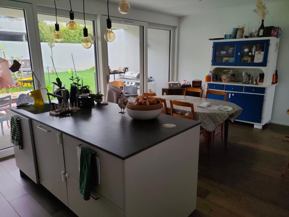 Chez Elsa et Agou - chambre chez l'habitant Vacation rental in Fribourg, Switzerland