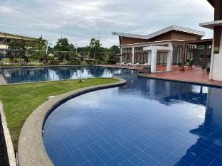 Entire Home - near Tagaytay - The Osh House Vacation rental in Calabarzon