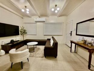 Entire Home - near Tagaytay - The Osh House Vacation rental in Calabarzon