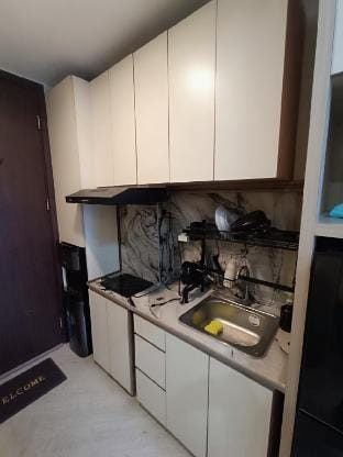 New Modern Studio at Solterra (Mampang Kemang) Vacation rental in South Jakarta City