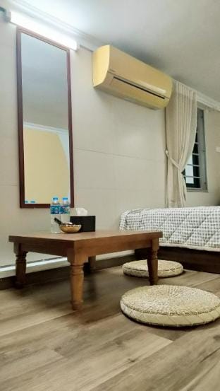 Flat Hoa sữa - Thu Hanoi Homestay Apartment in Hanoi