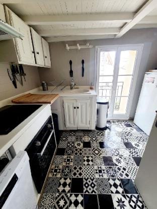Apartment, sea view. 10 m Beach/Bell Tower. Vacation rental in Collioure