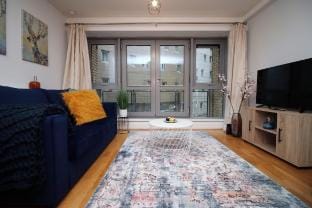 Hamilton Court | Central with 3beds, Balcony, WiFi Apartment in Bristol