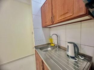 Near Dubai Hospital. Cute unit Vacation rental in Dubai