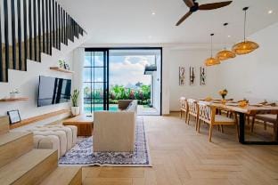 Brand new central Canggu , ricefield view 3 beds Vacation rental in North Kuta