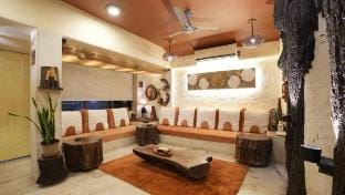 Soho Nest - Wooden Spacez House Vacation rental in Mumbai