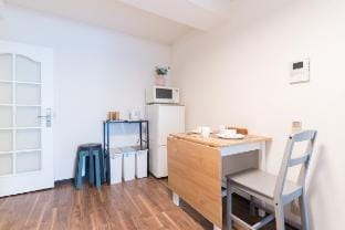 2BR｜4 Beds for 5｜Metro to Expo, Umeda & Namba Vacation rental in Osaka