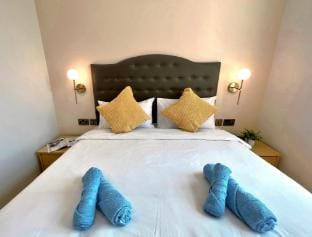 King's Size Penthouse - Sea View Terraces Apartment in Valletta