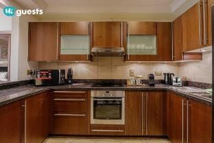 Luxurious 2BR Haven in Iconic Palm Jumeirah Vacation rental in Dubai