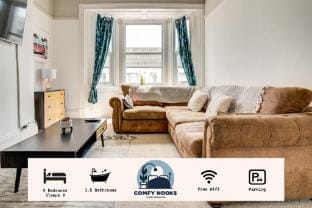 Flat Sixteen Apartment in England