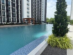 Modern Urban 2BR Condo in Kajang –Walkable to KTM! Vacation rental in Negeri Sembilan, Malaysia
