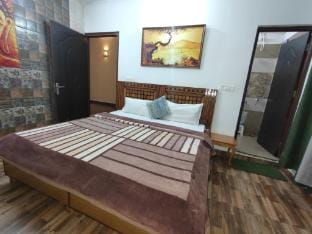 Snowfall View In Kasauli by Splendid Hotels Vacation rental in Himachal Pradesh