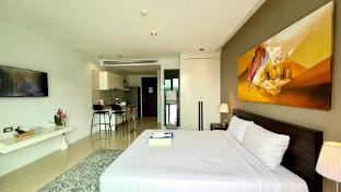 307 - Cozy Studio Free Shuttle To Patong Beach Apartment in Patong