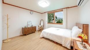 Ganghwa Pureunbam Private Pension Bed and Breakfast in Gyeonggi-do