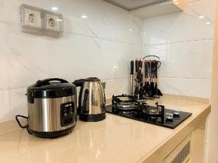 Cozy Luxe Studio Room @Sky House Apartement Vacation rental in Indonesia