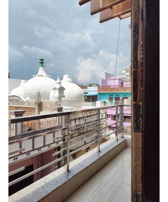 Gauri Shankar P  Guest house Hotel in Varanasi