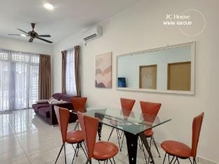 Austin Corner FamilyKTV Gather l Small Event House Vacation rental in Johor Bahru