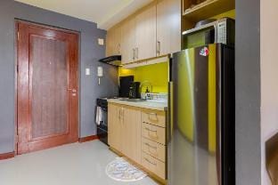 Central Stay w/ King bed near Greenbelt | 55-In TV Vacation rental in Pasay