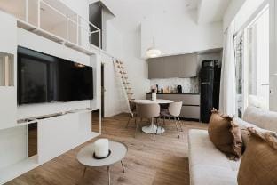 Gran Turia: Premium Apartment with Private Terrace Vacation rental in Valencia
