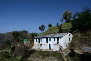 Kaphal Kanarkha Homestay Vacation rental in Uttarakhand