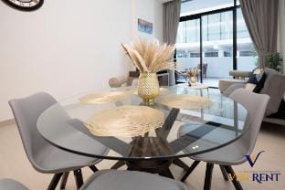 Luxury 1BR in JVC, Dubai |Pool, Gym, (G12) Vacation rental in Dubai