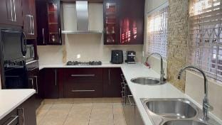 5BR Luxy Home w/Pool & Generator Vacation rental in Johannesburg