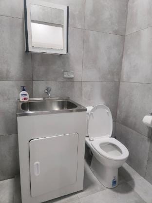 Cozy Studio Near City & Hospital Vacation rental in Suva