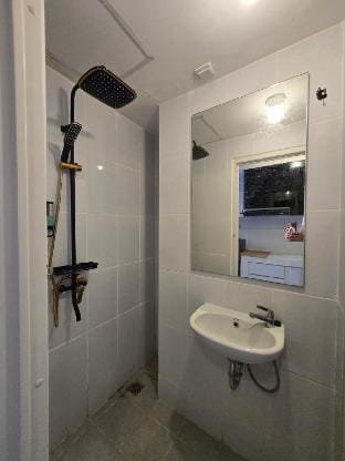 Tokyo Riverside Apartment Studio Vacation rental in West Java