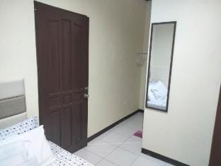 Tropical Garden Apartment Vacation rental in Central Visayas