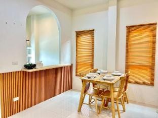 Entire home in Rayong Phala Beach Vacation rental in Chon Buri Changwat